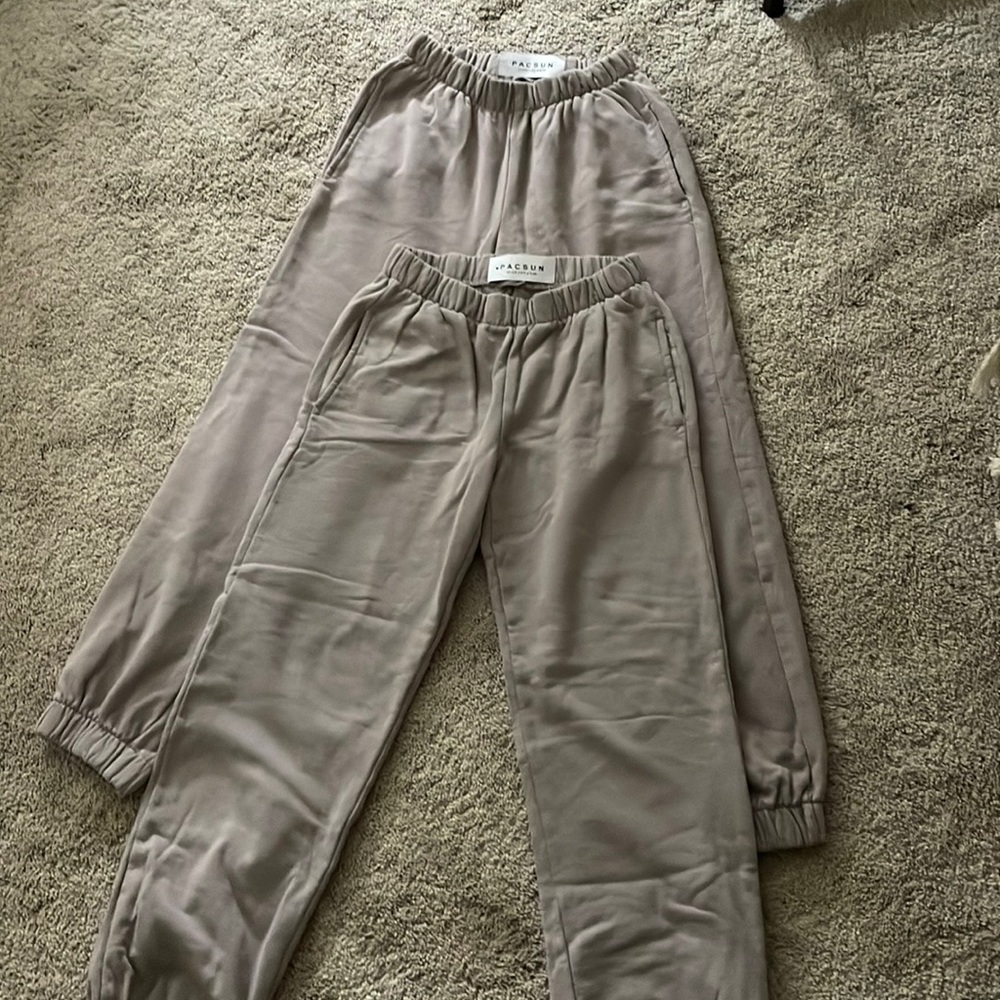 pacsun sweatpants, one size fits all
